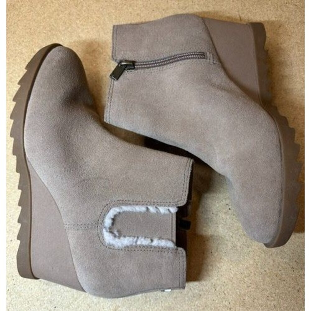Koolaburra by UGG Suede Wedge Ankle Boots Womens 8 Side Zip Fur Cutout